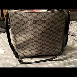 MK handbag, no marks or blemishes, never used